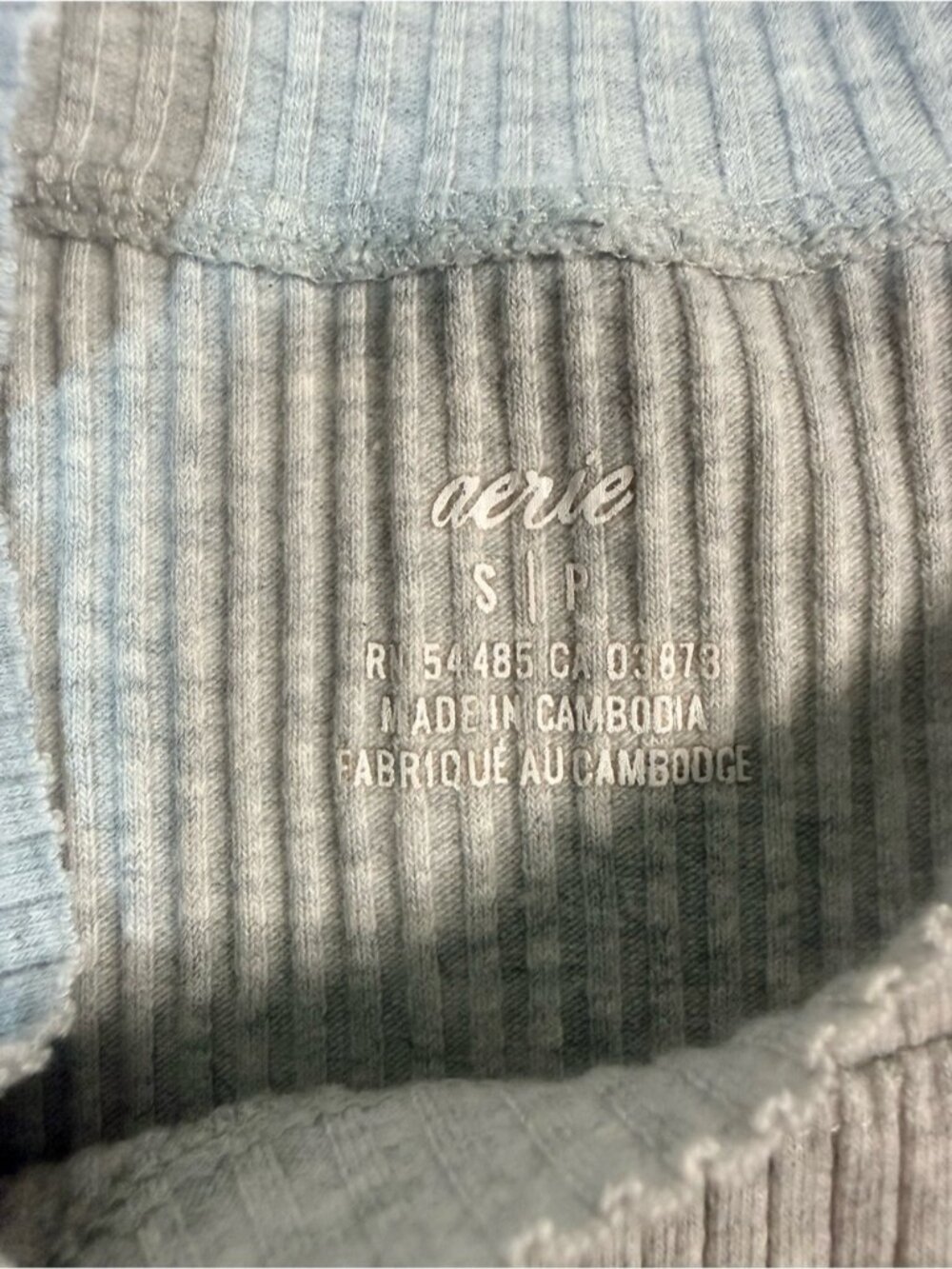 Cropped grey Top - Picture 2 of 3